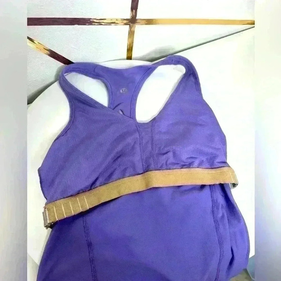 Lululemon Circuit Tank Top (L9) - Picture 6 of 9